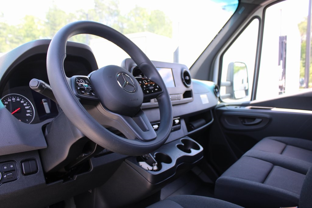 New 2024 Mercedes-Benz Sprinter 4500 Regular Cab Standard Roof DRW RWD Knapheide Dovetail Landscape for sale #MV1340 - photo 7