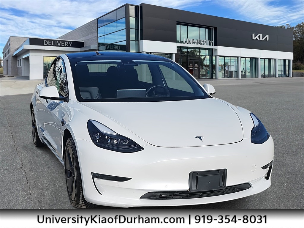 2021 Tesla Model 3 Base's photo