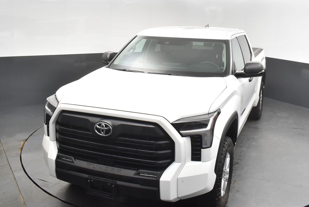2022 White Toyota Tundra 4WD SR5 4X4 Truck