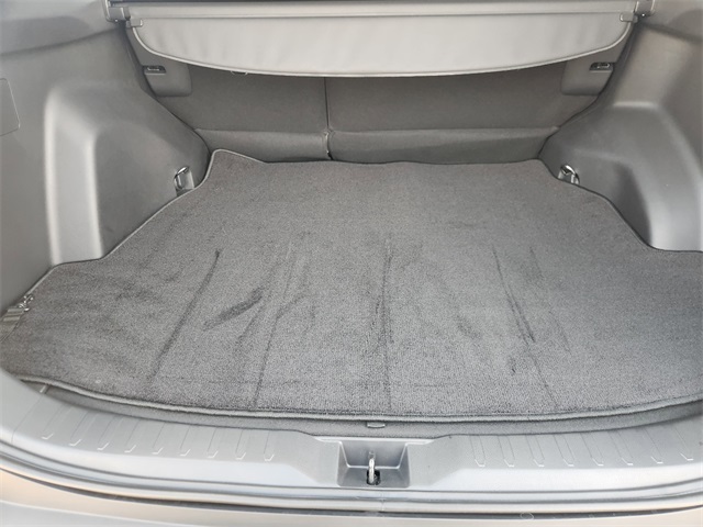 2025 Toyota RAV4 Hybrid XLE photo 15