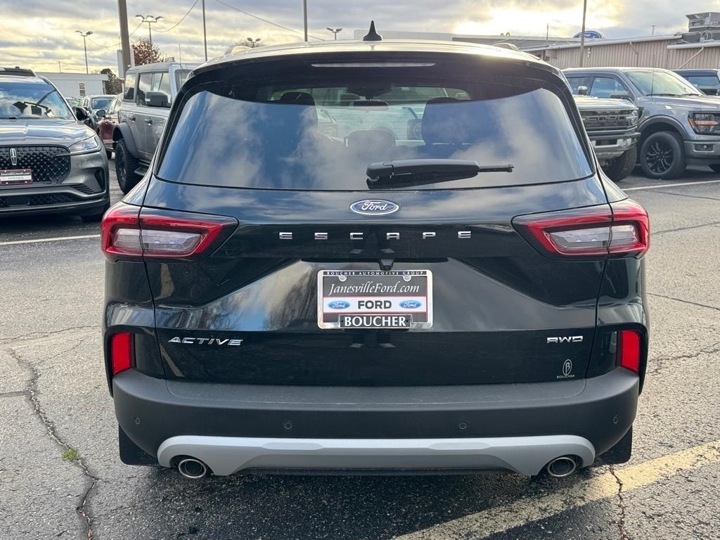 2024 Ford Escape Active photo 2