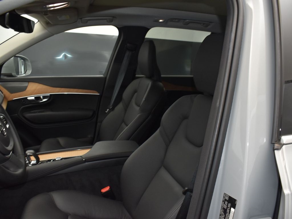 2024 Vapour Gray Metallic Volvo XC90 B6 Plus Bright Theme AWD SUV