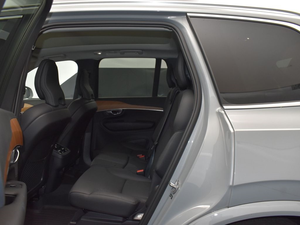 2024 Vapour Gray Metallic Volvo XC90 B6 Plus Bright Theme AWD SUV