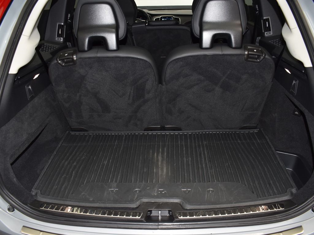 2024 Vapour Gray Metallic Volvo XC90 B6 Plus Bright Theme AWD SUV
