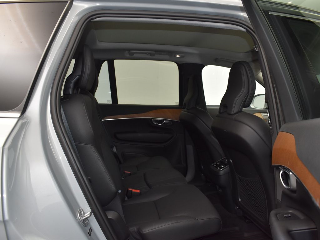 2024 Vapour Gray Metallic Volvo XC90 B6 Plus Bright Theme AWD SUV