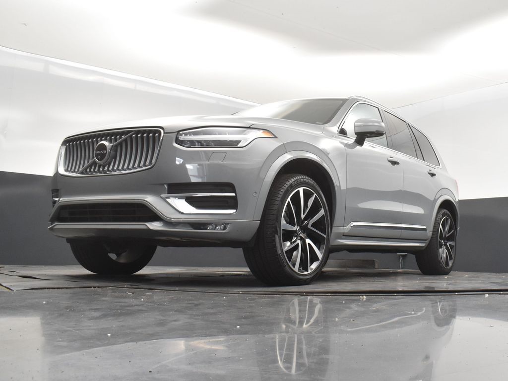 2024 Vapour Gray Metallic Volvo XC90 B6 Plus Bright Theme AWD SUV