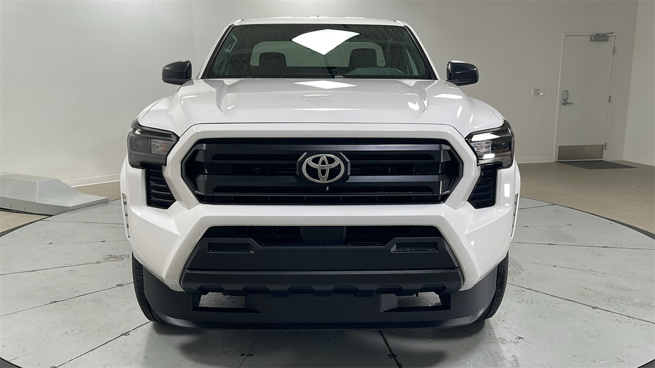 2025 Toyota Tacoma SR XtraCab photo 2