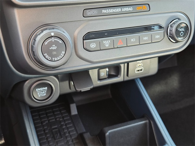 New 2025 Ford Maverick Lariat 4D Crew Cab