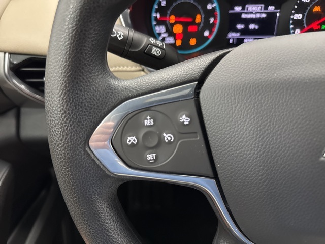 used 2022 Chevrolet Traverse car, priced at $25,349