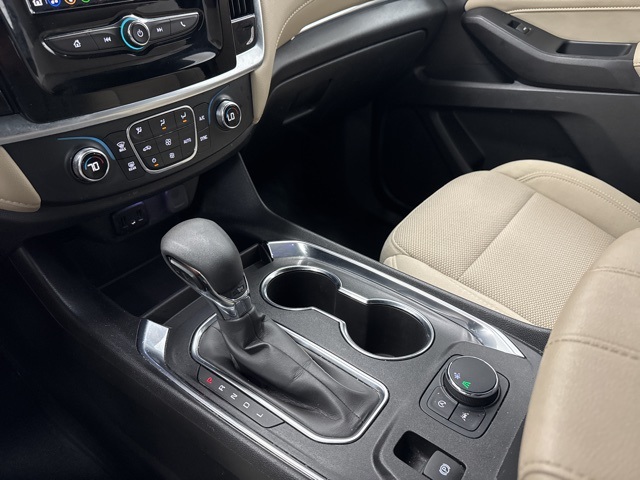 used 2022 Chevrolet Traverse car, priced at $25,349