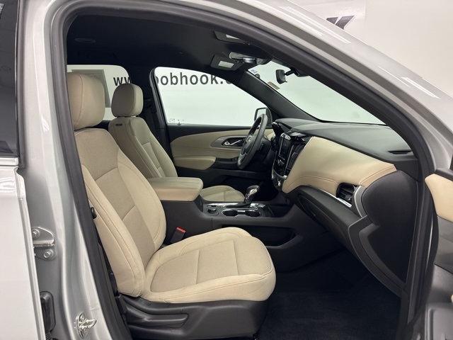 used 2022 Chevrolet Traverse car, priced at $25,349