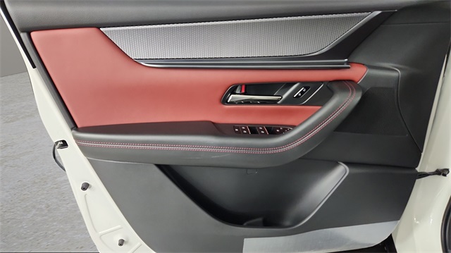 new 2025 Mazda CX-70 PHEV car, priced at $58,825