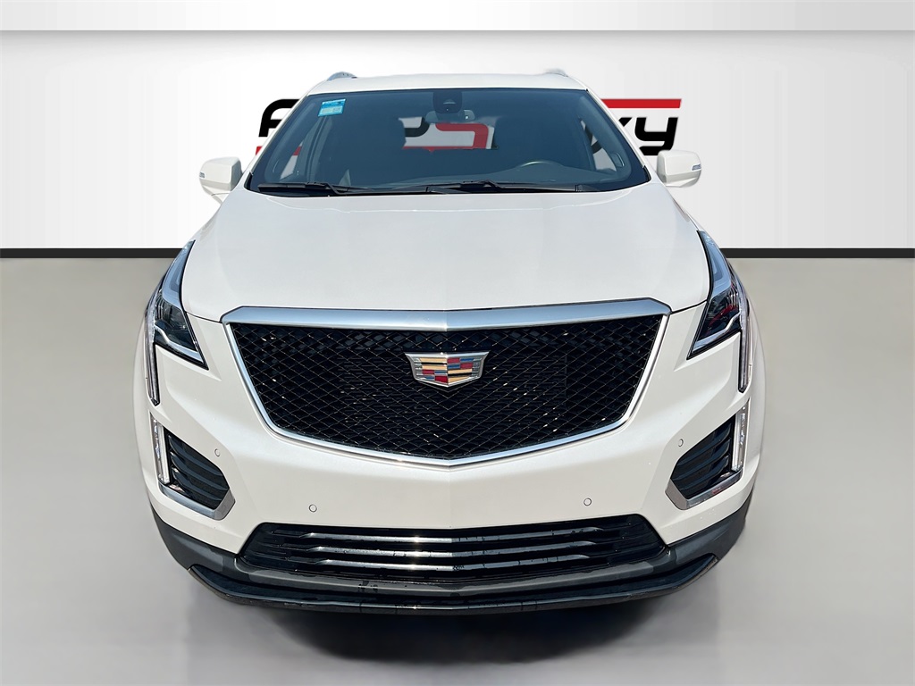 2022 Cadillac XT5 Sport photo 2
