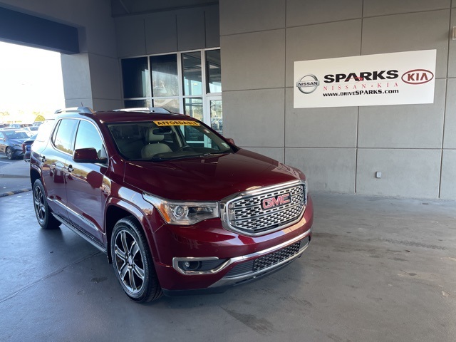 2017 GMC Acadia Denali's photo