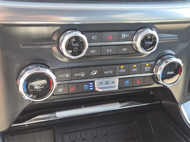 New 2025 Ford F-150 Lariat 4D SuperCrew