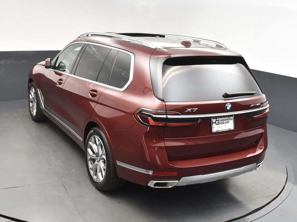2025 Aventurin Red Metallic BMW X7 xDrive40i AWD SUV