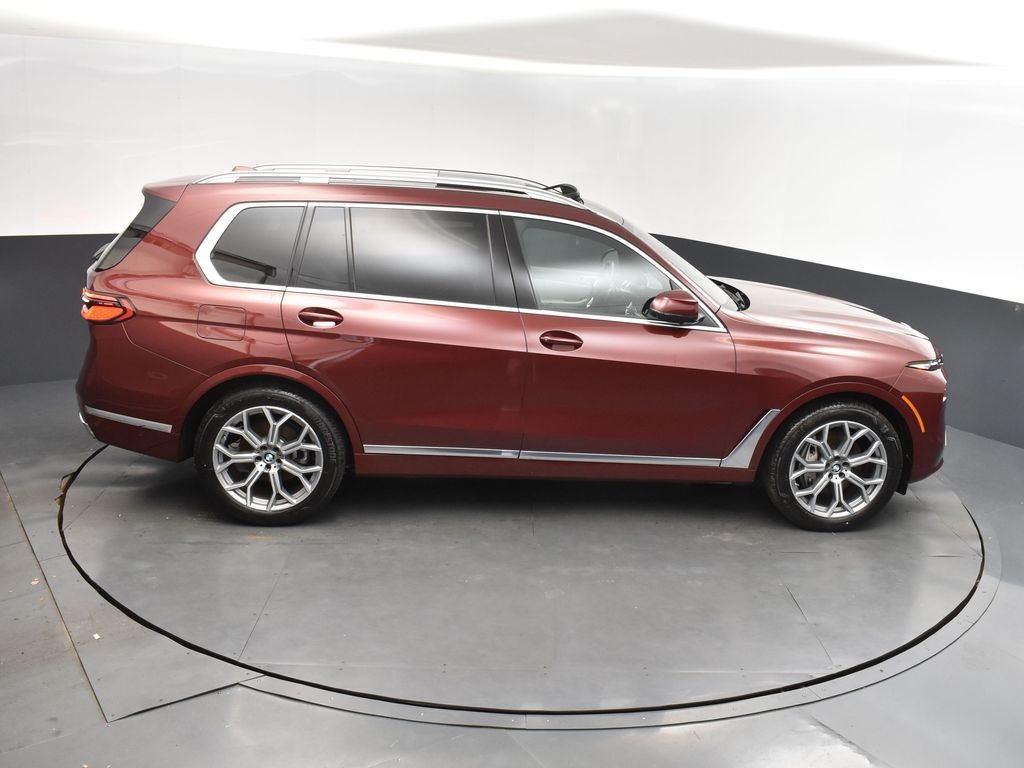 2025 Aventurin Red Metallic BMW X7 xDrive40i AWD SUV