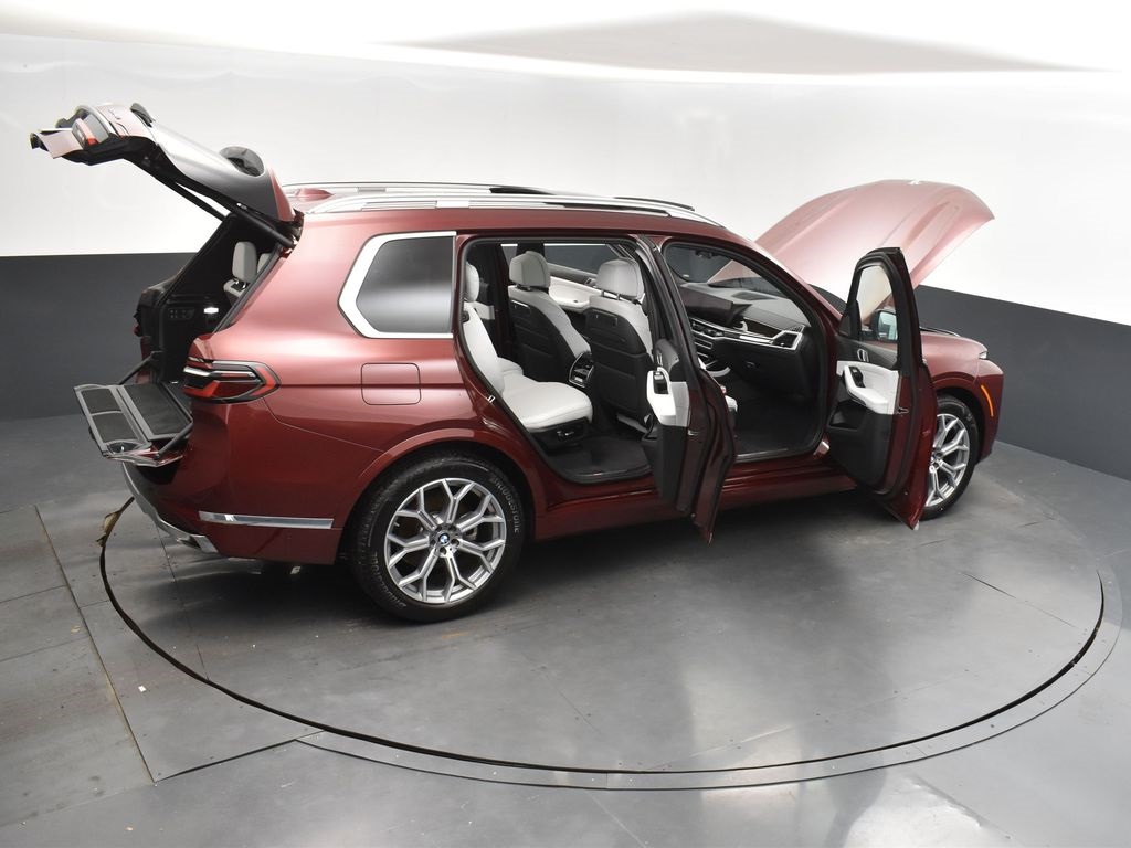 2025 Aventurin Red Metallic BMW X7 xDrive40i AWD SUV