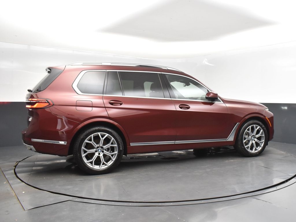 2025 Aventurin Red Metallic BMW X7 xDrive40i AWD SUV