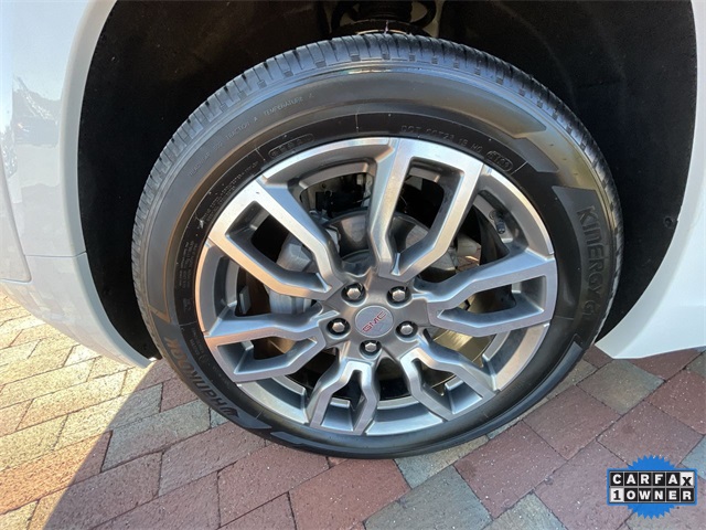 Used 2024 GMC Terrain SUV