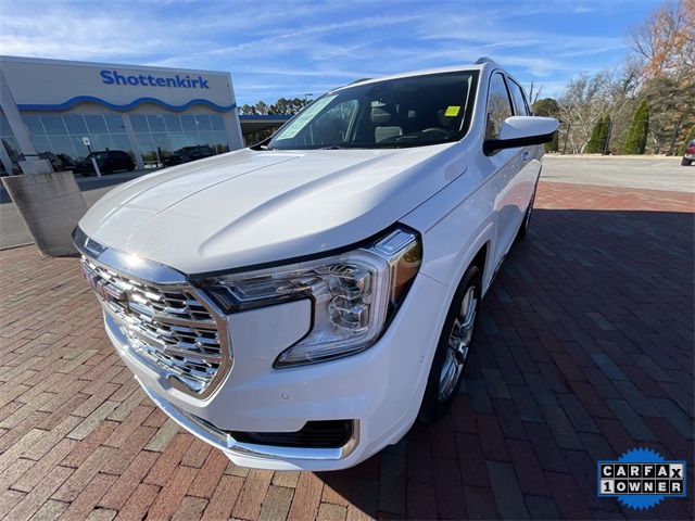 Used 2024 GMC Terrain SUV