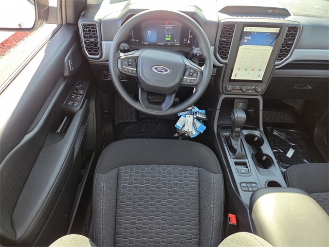 New 2025 Ford Ranger XL 4D Crew Cab