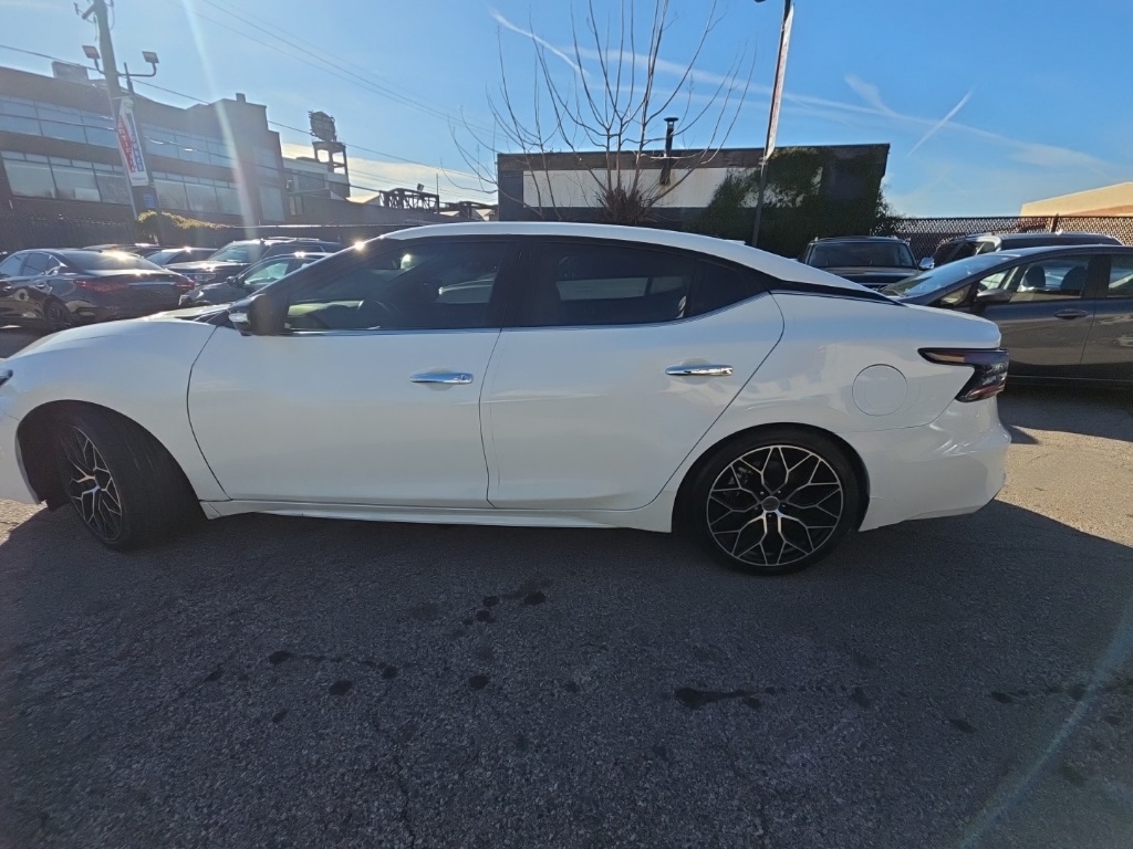 used 2023 Nissan Maxima car, priced at $24,895
