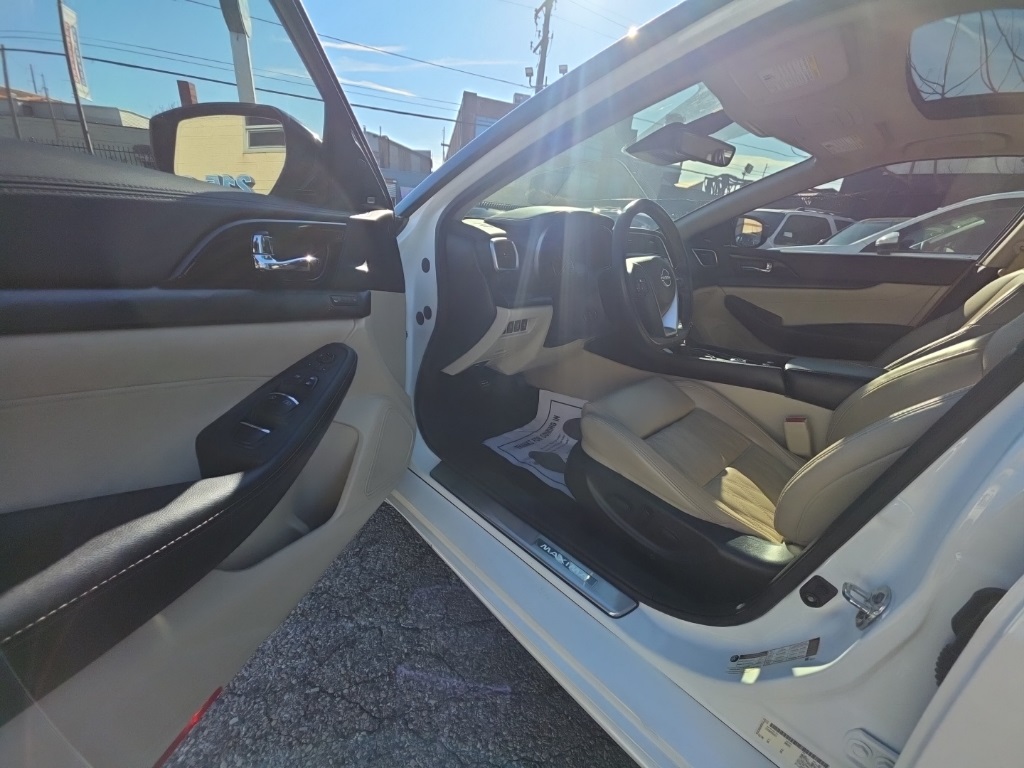 used 2023 Nissan Maxima car, priced at $24,895