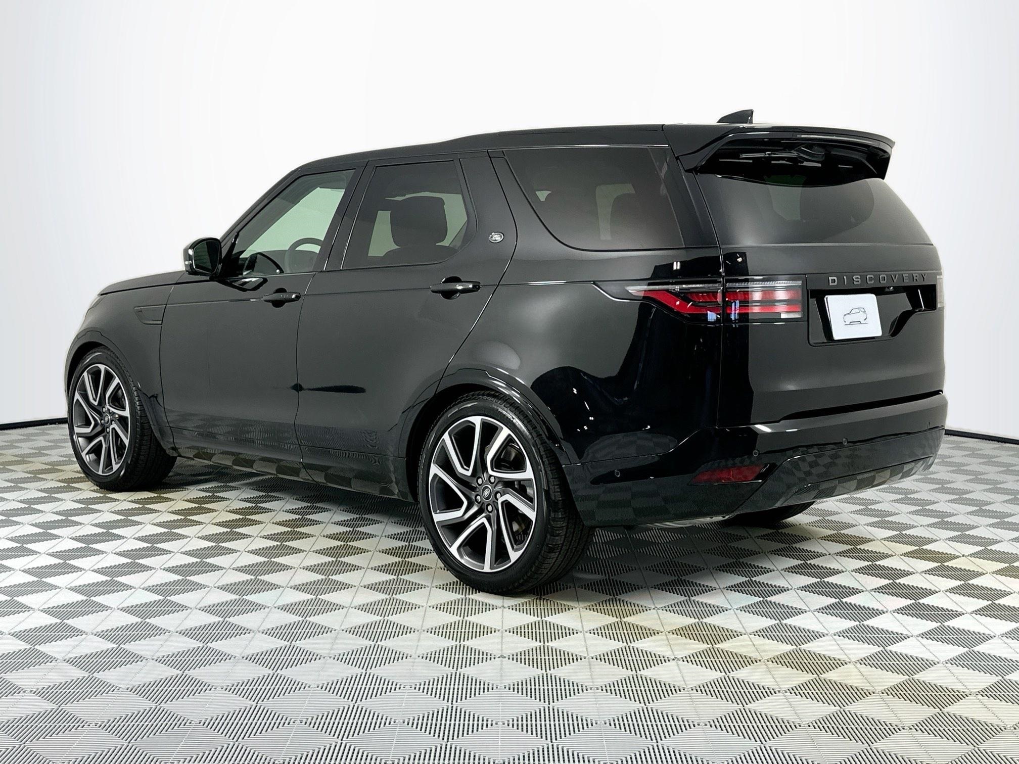 new 2025 Land Rover Discovery car, priced at $79,328
