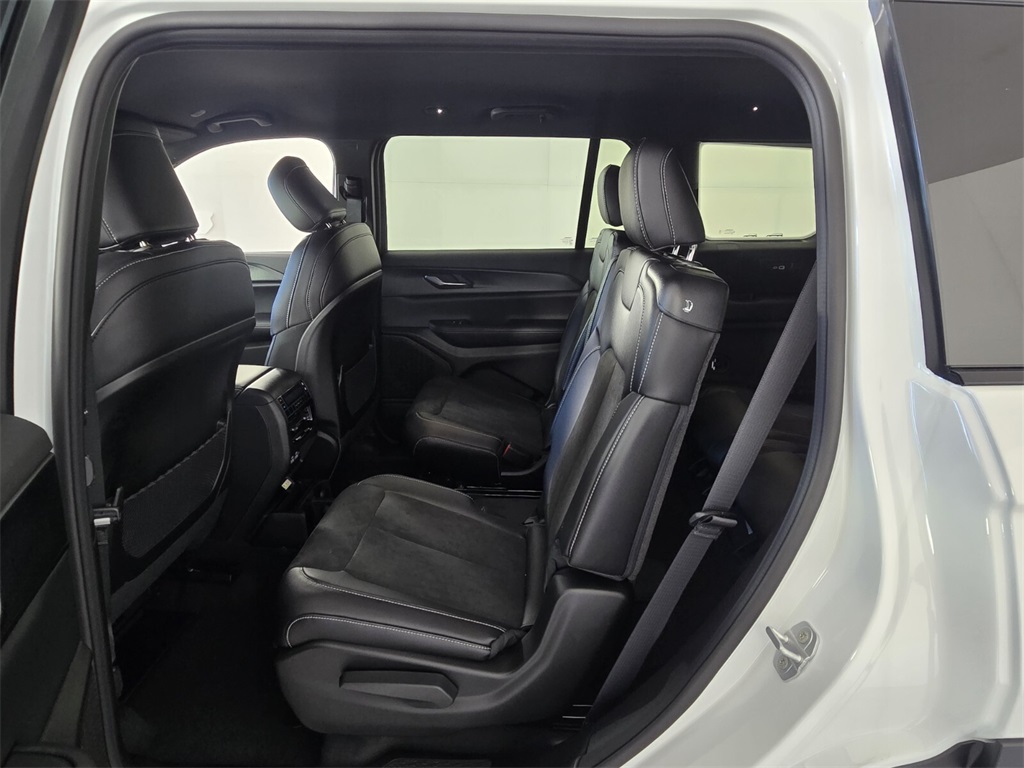 new 2025 Jeep Grand Cherokee L car, priced at $35,135