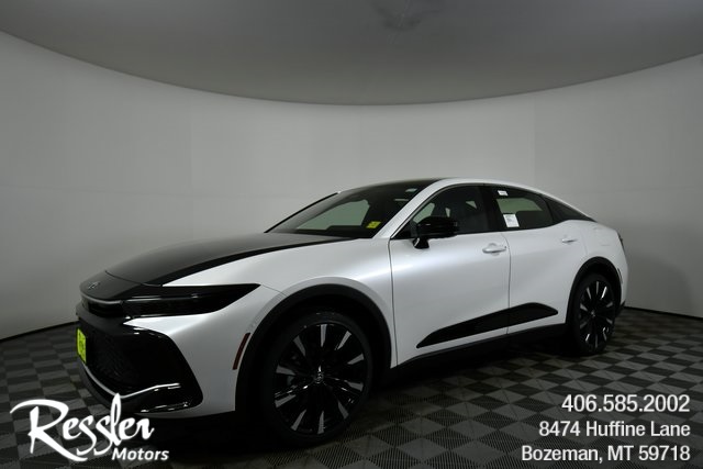 2026 Toyota Crown Platinum's photo