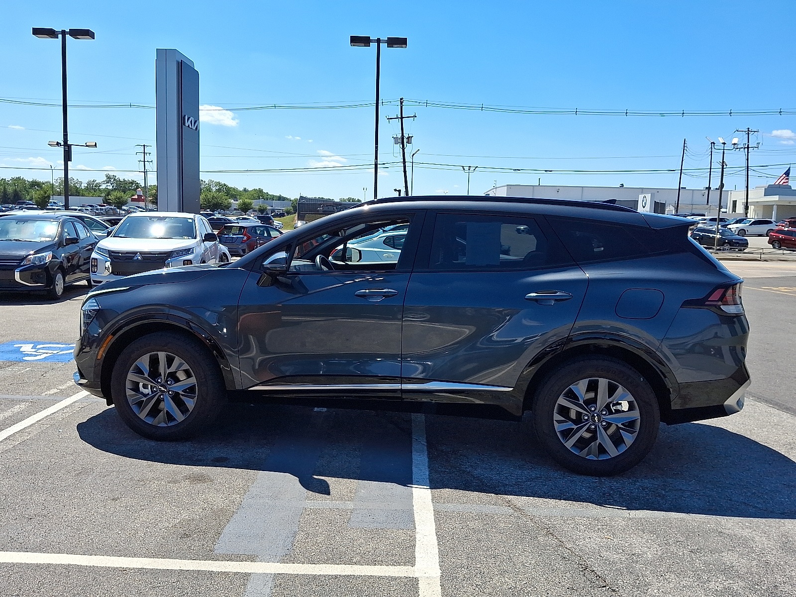 2025 Kia Sportage Hybrid photo 4