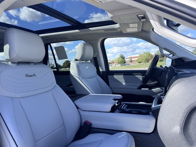 2025 Ford Expedition Platinum MAX