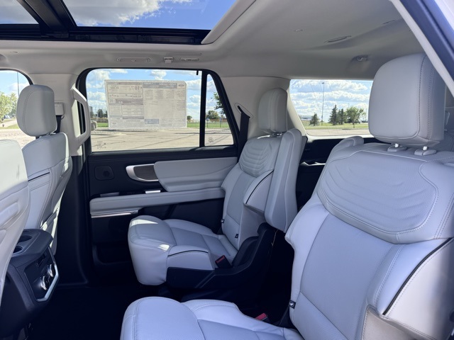 2025 Ford Expedition Platinum MAX