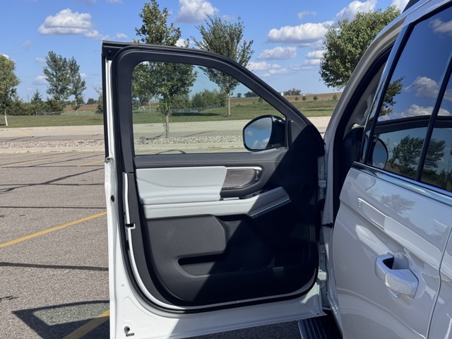 2025 Ford Expedition Platinum MAX