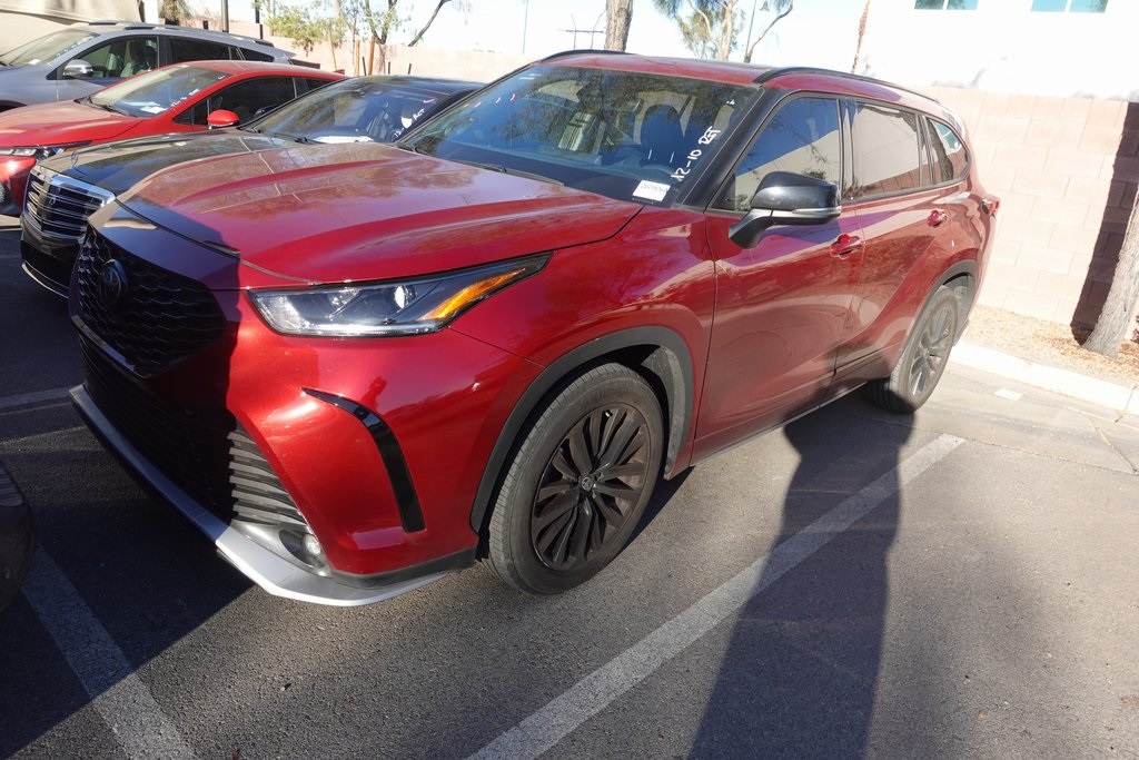2023 Toyota Highlander XSE's photo
