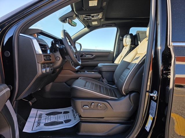 2026 Gmc Yukon XL Denali Ultimate photo 3