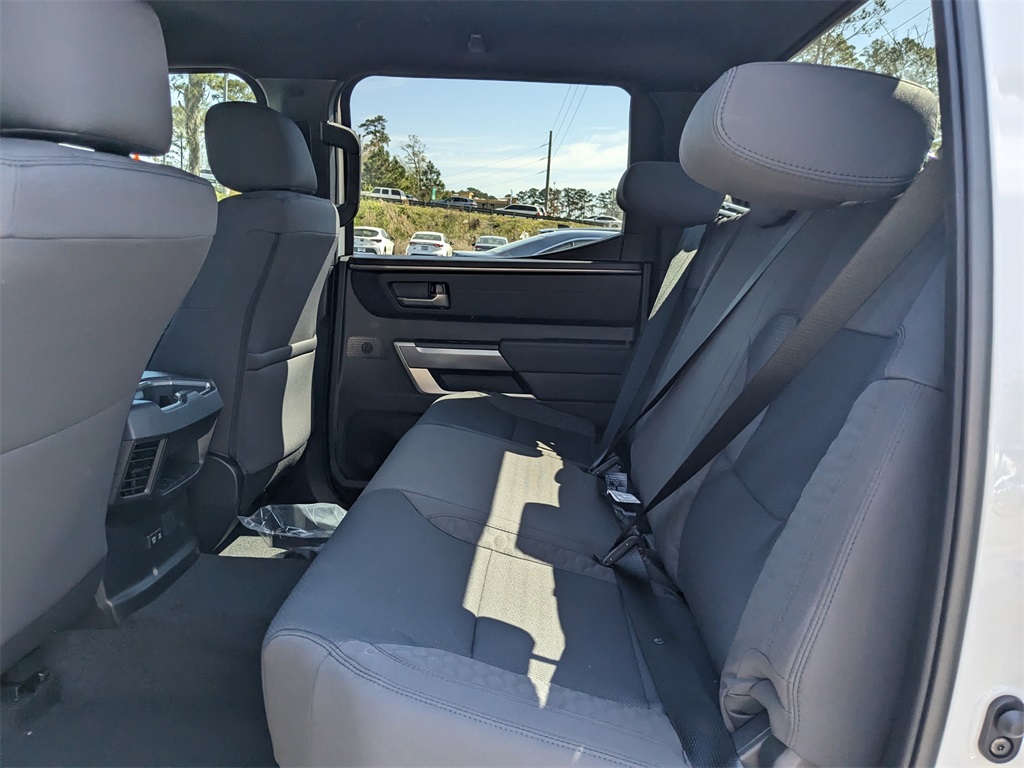 2025 Toyota Tundra SR5 CrewMax photo 13