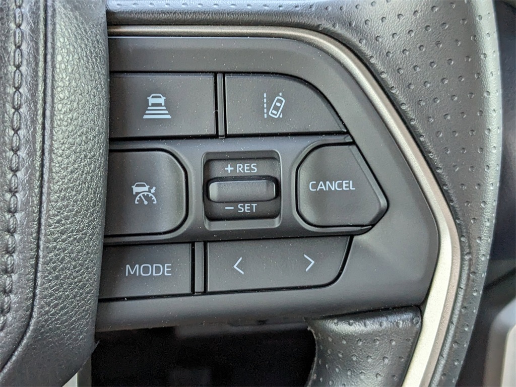 2025 Toyota Tundra SR5 CrewMax photo 23
