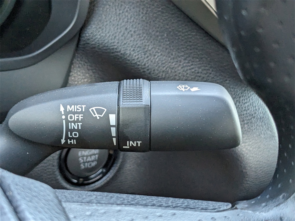 2025 Toyota Tundra SR5 CrewMax photo 26