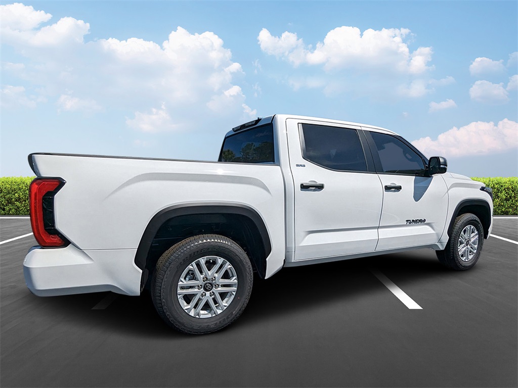 2025 Toyota Tundra SR5 CrewMax photo 3