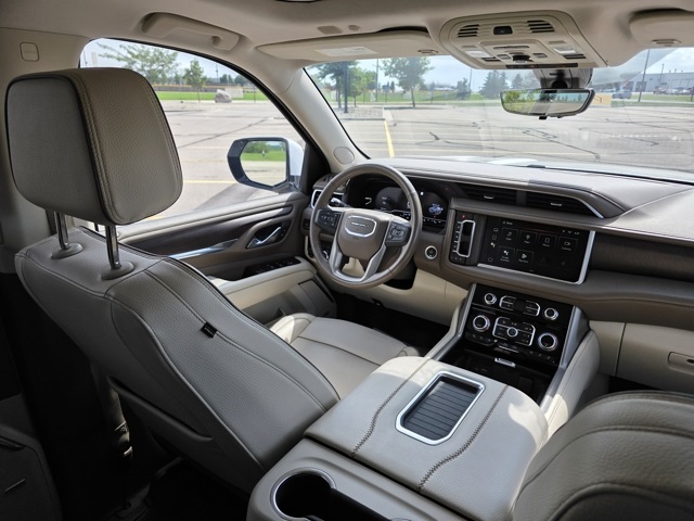 2022 GMC Yukon XL 4WD Denali