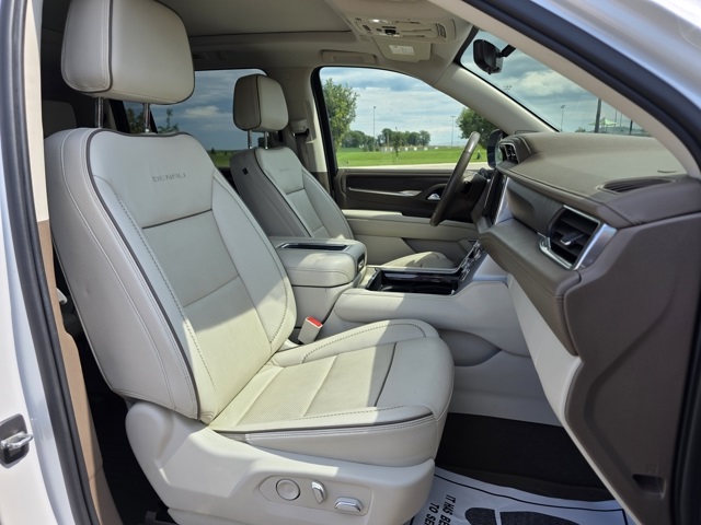 2022 GMC Yukon XL 4WD Denali