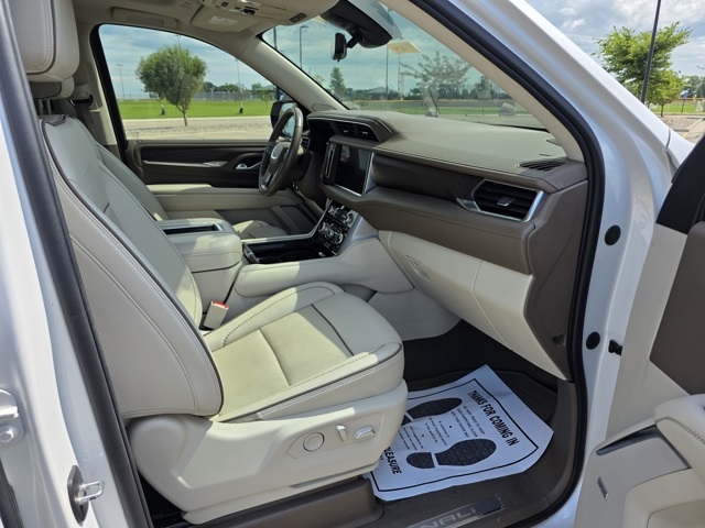 2022 GMC Yukon XL 4WD Denali
