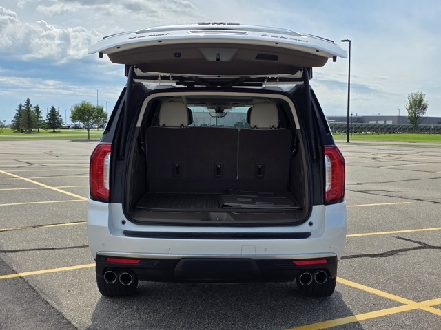 2022 GMC Yukon XL 4WD Denali