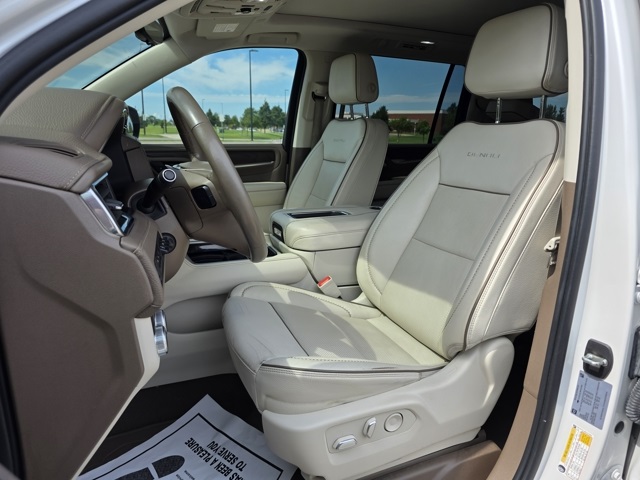 2022 GMC Yukon XL 4WD Denali