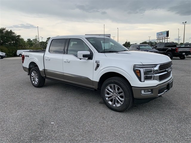 2025 Star White Metallic Tri-Coat Ford F-150 King Ranch 4X4 Truck