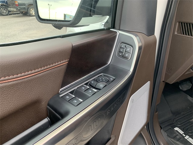 2025 Star White Metallic Tri-Coat Ford F-150 King Ranch 4X4 Truck