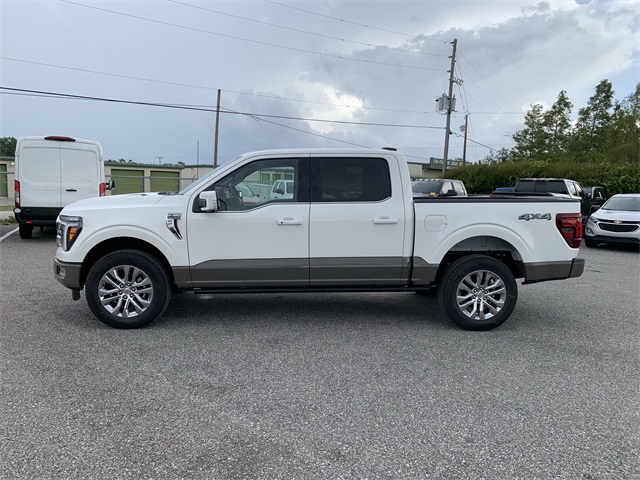 2025 Star White Metallic Tri-Coat Ford F-150 King Ranch 4X4 Truck