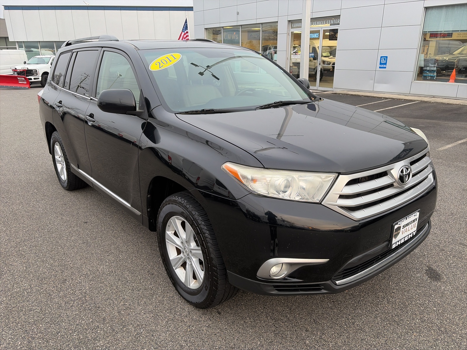 2011 Toyota Highlander SE's photo
